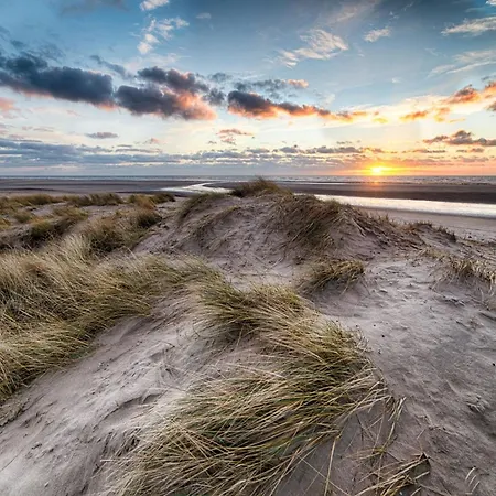 In Near Casino Square アパート