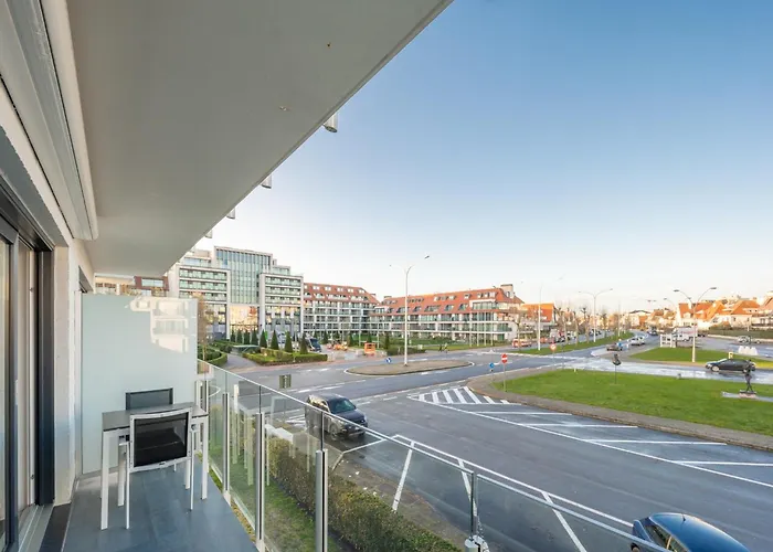 Appartement In Near Casino Square *